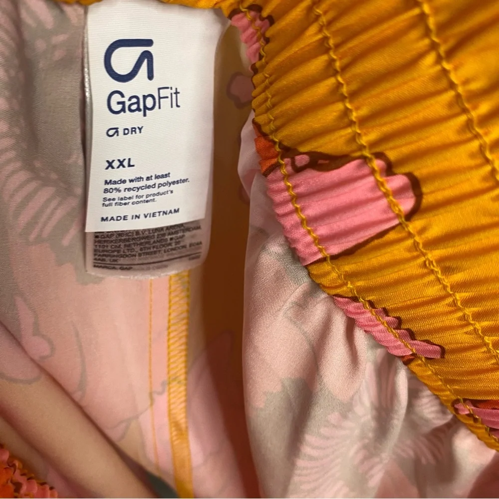 GIRLS GAP DOLPHIN SHORTS
